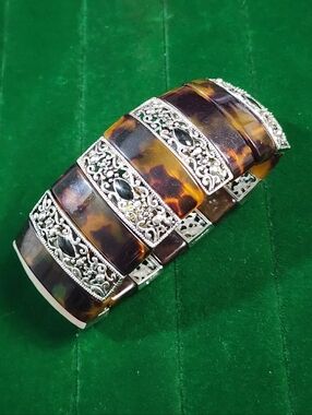 Vintage 80s Lucite Tortoise Shell Stretch Bracelet Silver Tone Ornate Panels